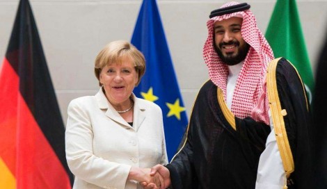 Enquanto critica Bolsonaro, Angela Merkel tem encontro amistoso com ditador árabe