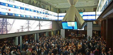 RECORDE: Bovespa bate máxima histórica impulsionada pela reforma da previdência