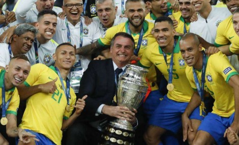 Extrema imprensa insiste em ignorar popularidade de Bolsonaro e continua a perder credibilidade