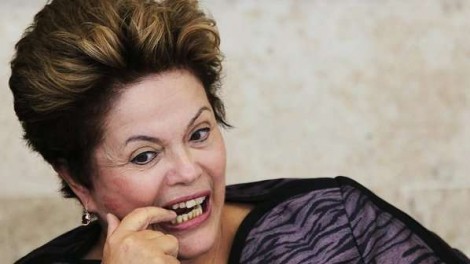 Dilma, a desvairada, explica com “precisão” a questão dos vazamentos (Veja o Vídeo)