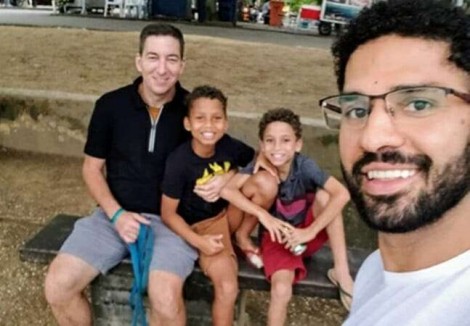 Consulado americano nega visto de emergência para filhos do casal Glenn e David Miranda