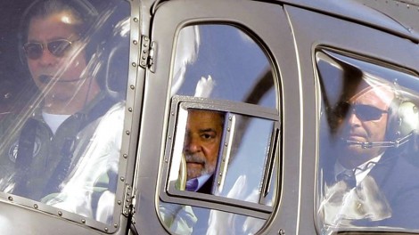 Lula deixará a cadeia em Curitiba e será transferido para São Paulo