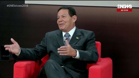 Mourão dá "baile" em jornalistas da Globo News e diz que livro de Thaís Oyama é "peça de ficção" (veja o vídeo)