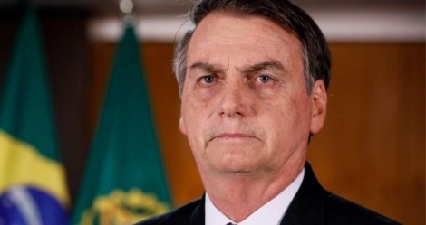 Sensato, Bolsonaro revoga suspensão de contrato de trabalho