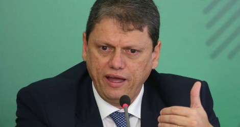 A todo o vapor, Tarcísio não para e já entregou 12 obras durante a quarentena (veja o vídeo)