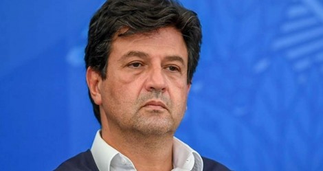 Mandetta, sem cargo, perde a linha e ofende seguidores na web: “Obesidade mata mais”