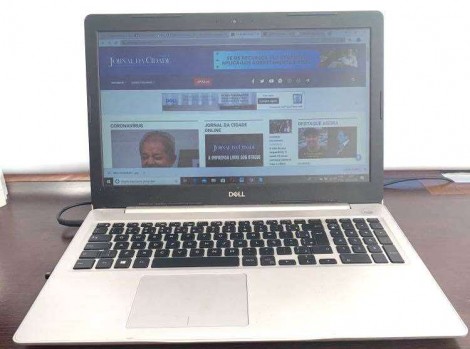 Com base em calúnia de perfil anônimo no Twitter, DELL computadores rompe com a imprensa séria