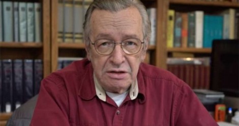 Olavo de Carvalho afirma que “está cem por cento com Bolsonaro” (veja o vídeo)