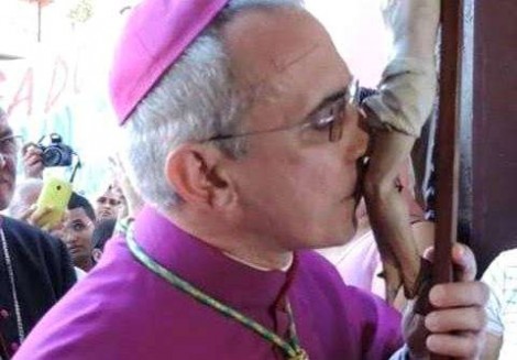 Comoção por Dom Henrique é um chamado aos bispos: Tenham coragem, sejam católicos