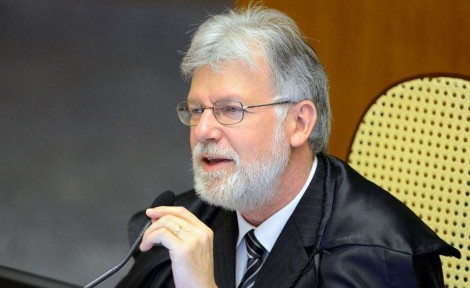 Pelo menos um ministro do STJ já defende a prisão de Witzel