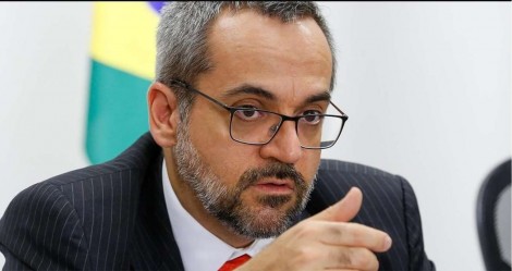 Weintraub sobre falsas acusações: “Tenho NOJO de ladrão”