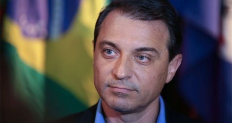 Covidão: Governador de SC é alvo de operação da PF