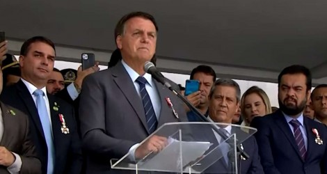 No Rio, Bolsonaro faz discurso histórico e detona a imprensa (veja o vídeo)