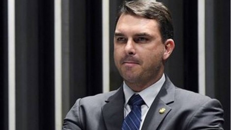 Golpista se passa por “Coronel Braga”, chefe de gabinete de Flávio Bolsonaro, mas é preso em flagrante