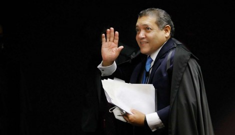 Nunes Marques e o seu dever cívico de consertar a história do País - a liminar do Impeachment de Moraes