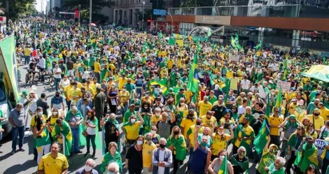 Manifestantes ocupam a Avenida Paulista | Foto: Abraão Soares/Futura Press/Estadão Conteúdo
