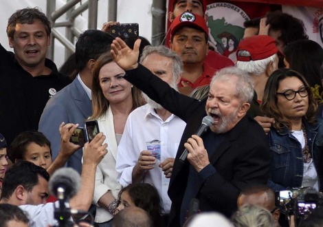 A esquerda como retrocesso autoritário, doença coletiva, enfermidade política e degradação social