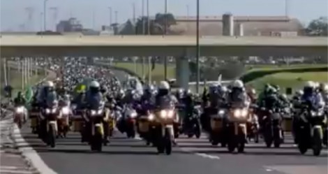 De arrepiar – Internauta mostra um verdadeiro 'mar de motos' em Porto Alegre (veja o vídeo)