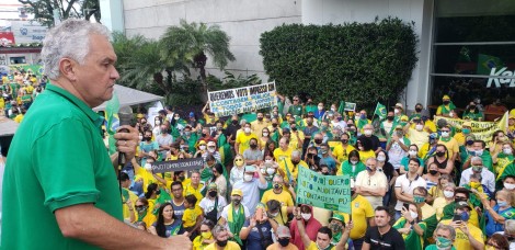 Em fortes palavras, General endossa o "grito entoado" pelo povo neste domingo