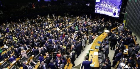 AO VIVO: Assista a votação que poderá mudar os rumos do Brasil: Voto Impresso Auditável (veja o vídeo)