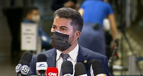 Marcos Rogério escancara o "surto" de senadores com desfile militar (veja o vídeo)