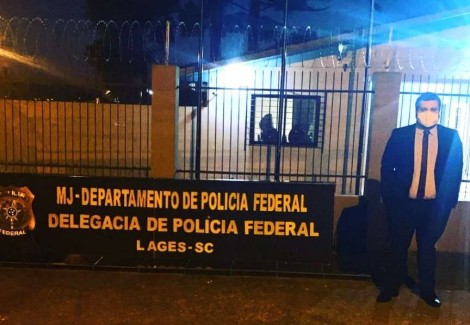 URGENTE: Moraes manda prender professor em pequena cidade de SC