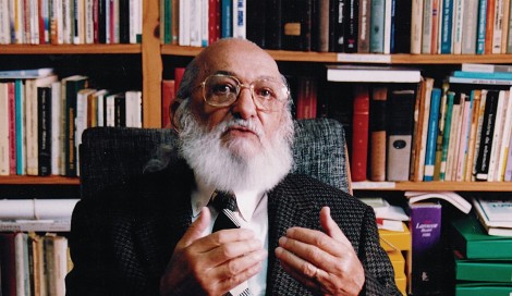 Justiça proibiu o Governo de falar sobre Paulo Freire... E o povo vai se calar hoje?