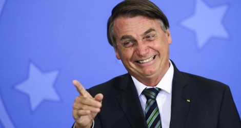 'Quem tem mais de 30 anos e defende o comunismo não tem cérebro', detona Bolsonaro (veja o vídeo)