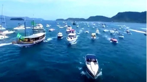 Imagens aéreas da Barqueata de Angra nos remetem à lembrança do “Dia D”, a maior operação marítima da história (veja o vídeo)
