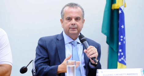 Ministro esbraveja e detona postura desleal da velha imprensa (veja o vídeo)