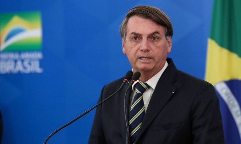 Bolsonaro cobra togados e fala em "respeito à Constituição" (veja o vídeo)