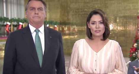 Bolsonaro e Michelle fazem pronunciamento de Natal, com verdadeiro show de carisma da primeira-dama