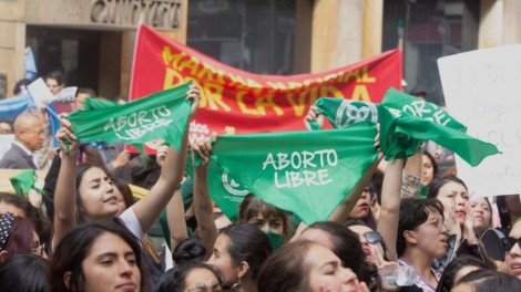 O aborto na Colômbia, a comemoração esquerdista e o objetivo final dos insanos