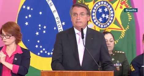 Bolsonaro e a impactante homenagem às mulheres e a sua mãe, Dona Olinda (veja o vídeo)