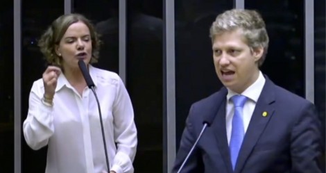 Sem noção, Gleisi exige interferência do governo na Petrobras e leva resposta desconcertante de Van Hattem (veja o vídeo)
