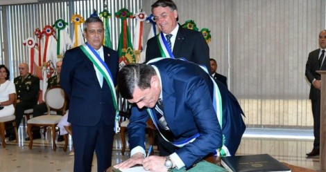 Com a saída de Braga Netto, Bolsonaro age rápido e coloca nome de peso para chefiar o Ministério da Defesa