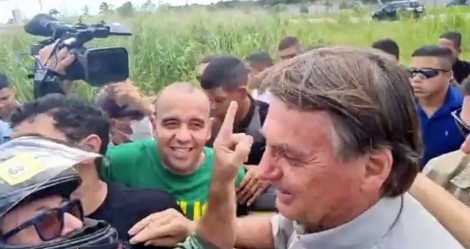 Bolsonaro participa de motociata no RN e leva povão ao delírio na terra da petista Fátima Bezerra (veja o vídeo)