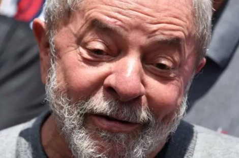 O extraordinário tropismo positivo de Lula, farsante insuperável, desrespeitoso e misógino