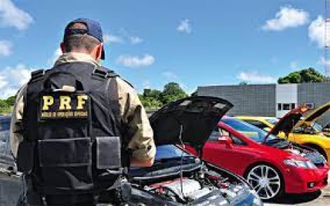 Governo Bolsonaro realizou mais de 500 leilões de bens do tráfico: "É o dinheiro do crime contra o crime"