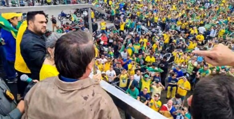 Bolsonaro deixa velha mídia em desespero, surpreende e dispara: "Teremos um dos combustíveis mais baratos do mundo" (veja o vídeo)
