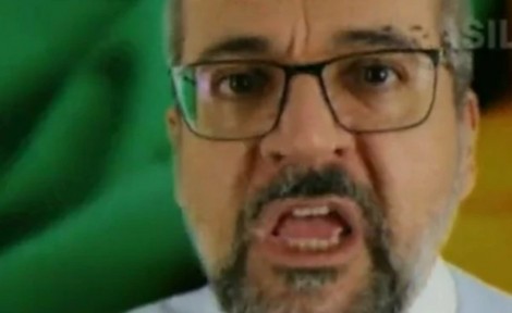 Em vídeo bizarro, Weintraub copia escancaradamente Enéas e web não perdoa (veja o vídeo)