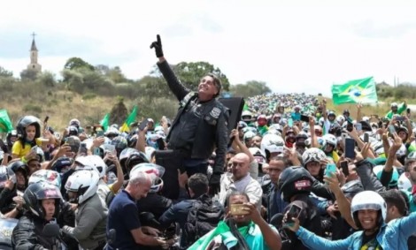 General exalta Bolsonaro: "Conseguiu resgatar o sentimento de patriotismo, de pertencimento a uma nação" (veja o vídeo)