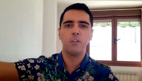 YouTuber petista, 'campeão' de fake news, experimenta a incompetência do partido e fica fora da eleição (veja o vídeo)