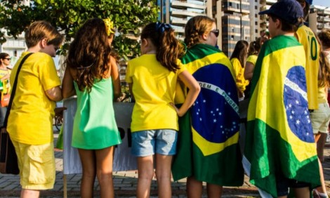 No Dia das Crianças, presenteie quem você ama com algo que vai mudar o futuro da nação