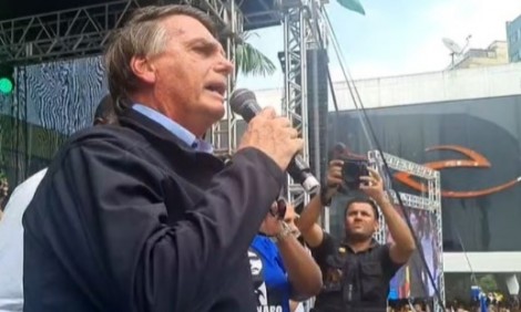 Bolsonaro enaltece a queda da violência e promete reduzir a maioridade penal