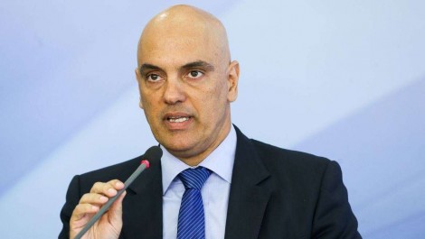 Em meio a tensão da reta final da campanha, Moraes faz publicação intimidatória