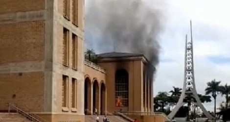 Susto na Basílica de Aparecida: 'Sensação de incêndio' (veja o vídeo)