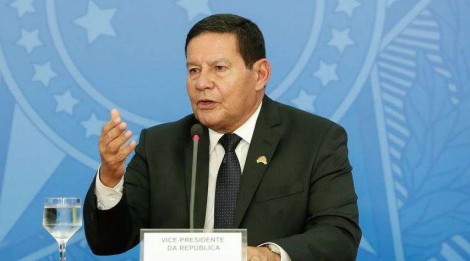 URGENTE: Bolsonaro embarca para os EUA, Mourão assume e convoca “Rede Nacional” para amanhã às 20 horas