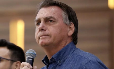 TSE dá 5 dias a Bolsonaro