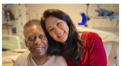 Um mês depois da morte de Pelé, viúva finalmente se manifesta e emociona a todos